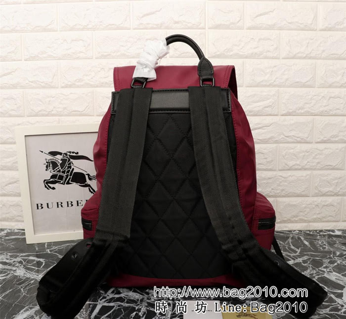 BURBERRY巴寶莉 The Rucksack 男士中號軍旅背包 防雨功能 4791  Bhq1301